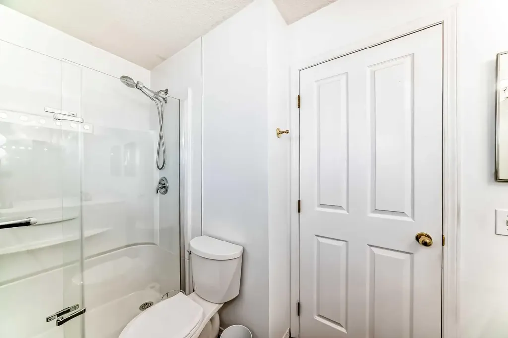 388 Sandarac Drive NW Calgary AB T3K4E3