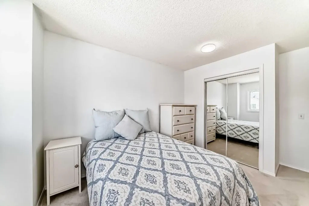 388 Sandarac Drive NW Calgary AB T3K4E3