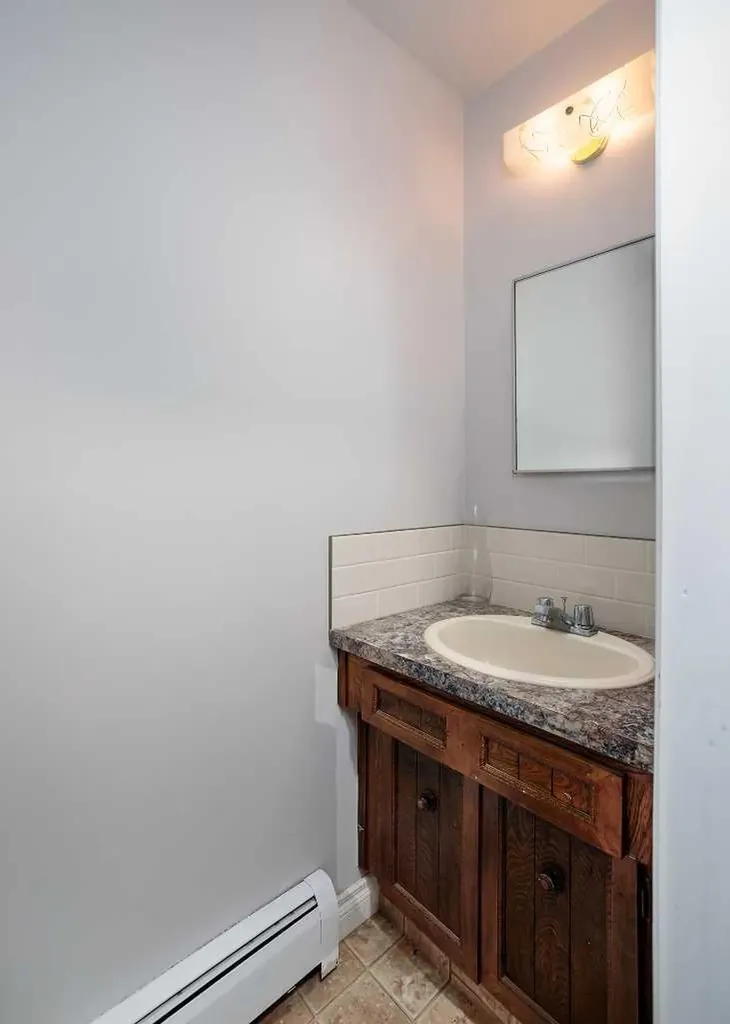 5102 56 Street Daysland AB T0B 1A0