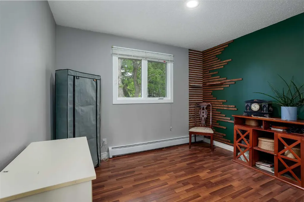 5102 56 Street Daysland AB T0B 1A0