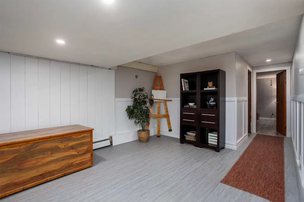 5102 56 Street Daysland AB T0B 1A0