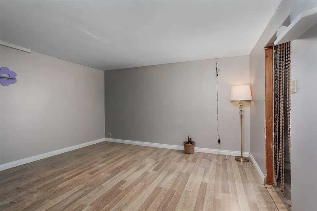 5102 56 Street Daysland AB T0B 1A0