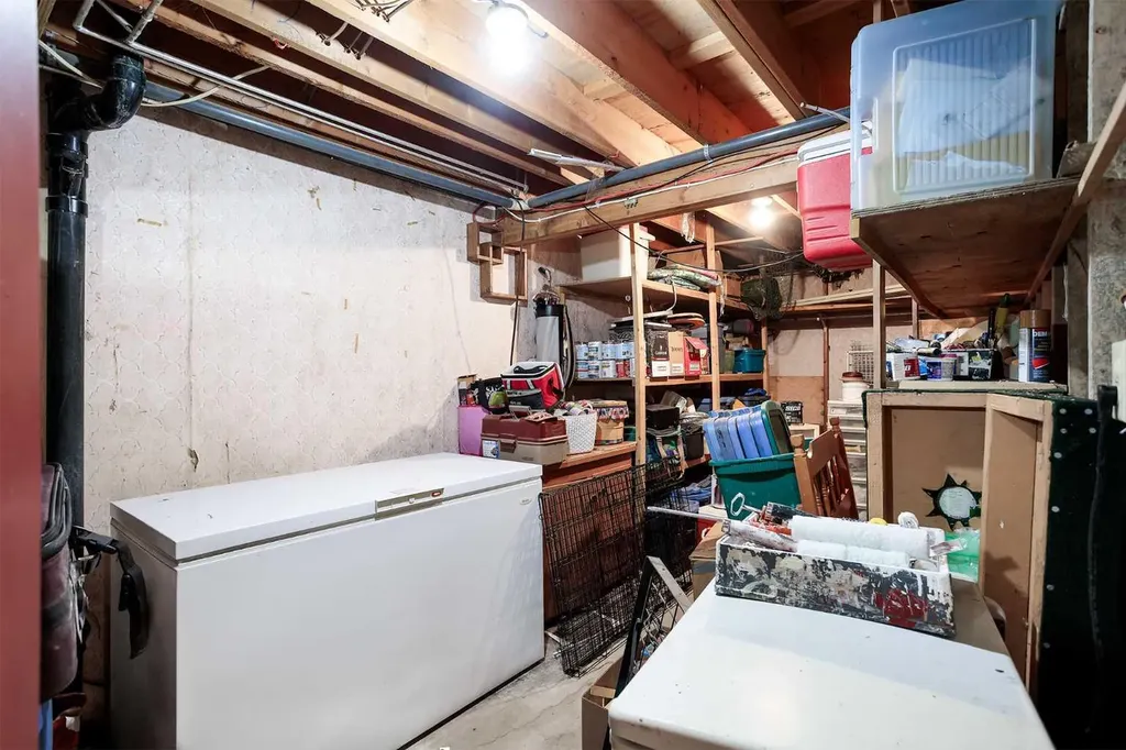 5102 56 Street Daysland AB T0B 1A0