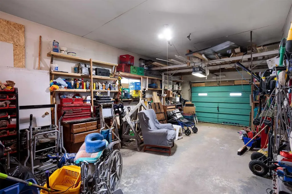 5102 56 Street Daysland AB T0B 1A0