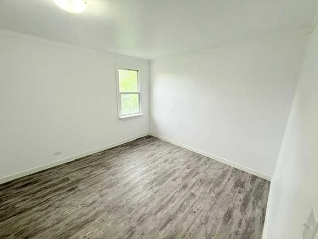 10124 104 Avenue Peace River AB T8S1M4