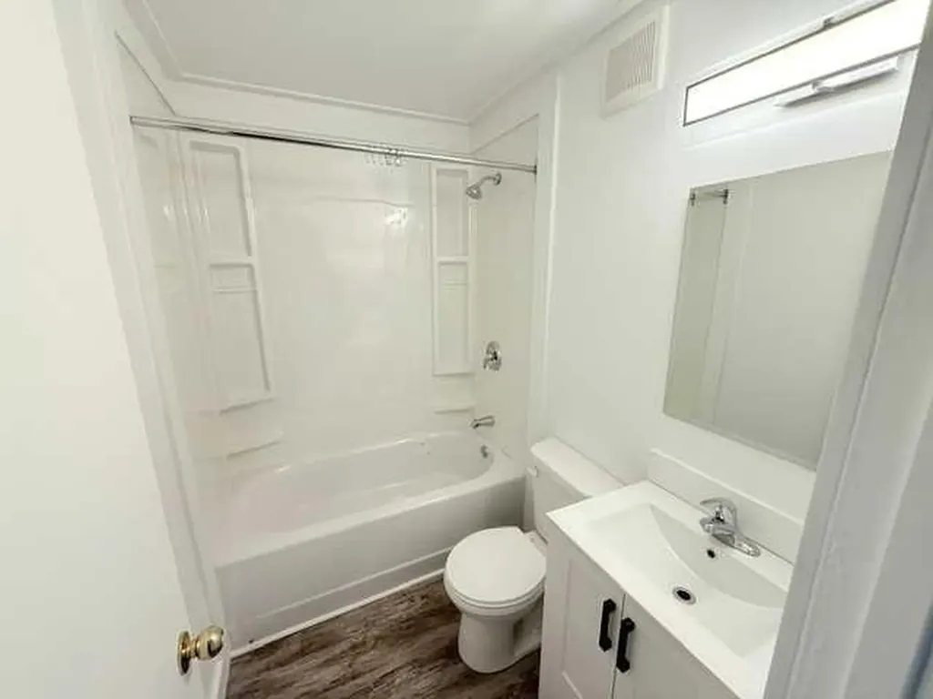 10124 104 Avenue Peace River AB T8S1M4