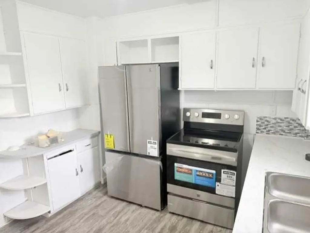 10124 104 Avenue Peace River AB T8S1M4