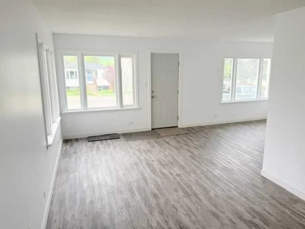 10124 104 Avenue Peace River AB T8S1M4