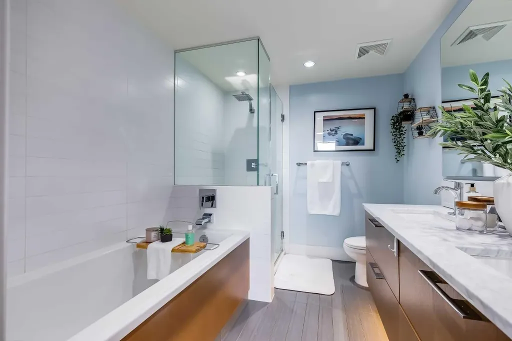 1111 10 Street SW Calgary AB T2R 1E3