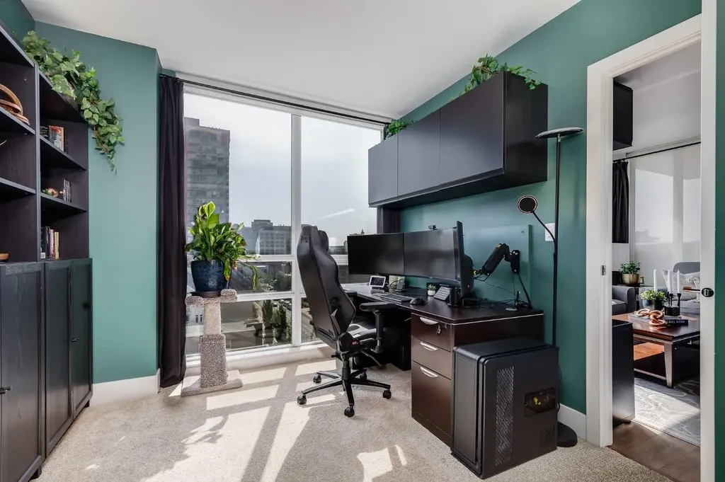 1111 10 Street SW Calgary AB T2R 1E3