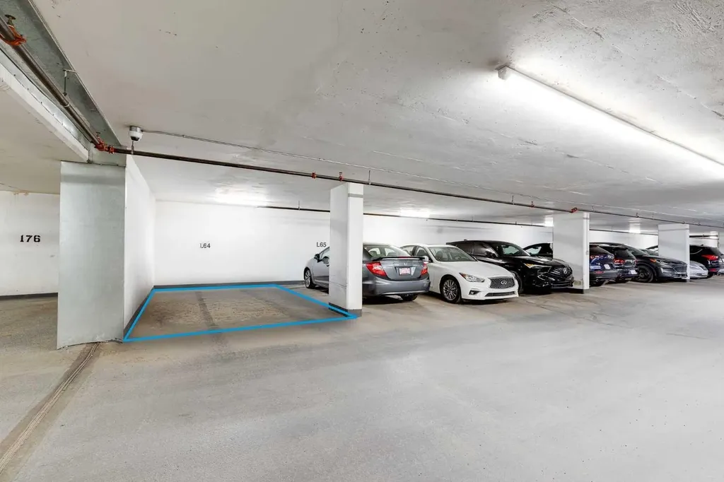 1111 10 Street SW Calgary AB T2R 1E3