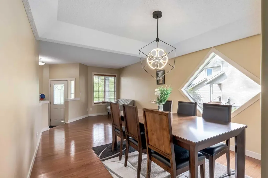 664 Luxstone Landing SW Airdrie AB T4B 3L2