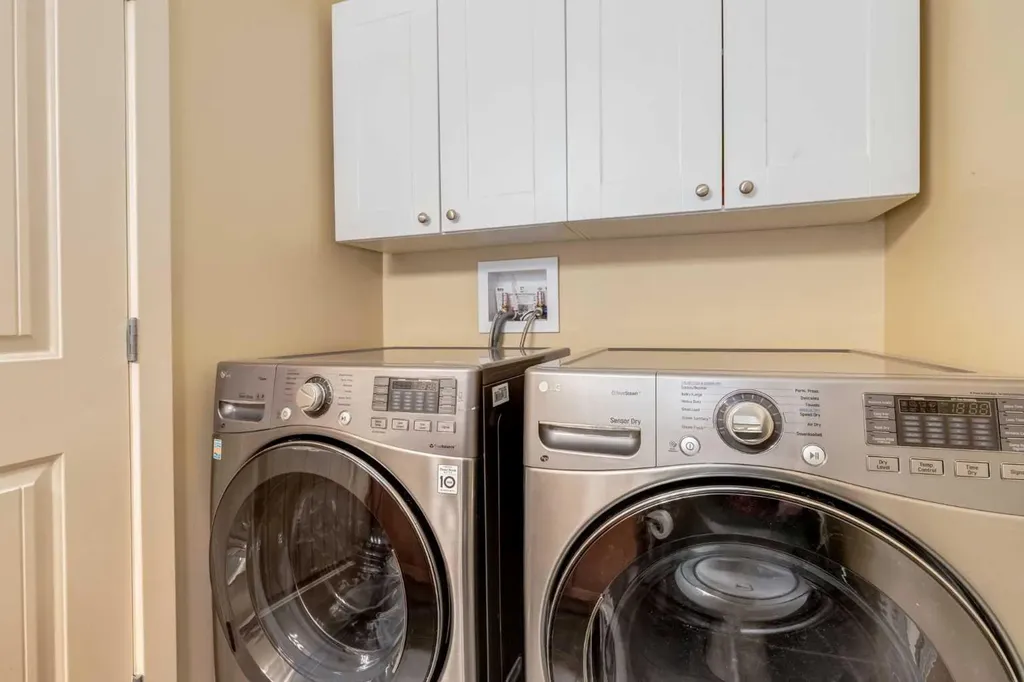664 Luxstone Landing SW Airdrie AB T4B 3L2