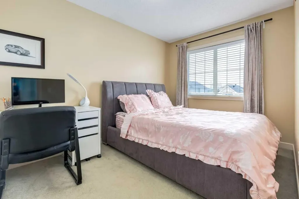 664 Luxstone Landing SW Airdrie AB T4B 3L2
