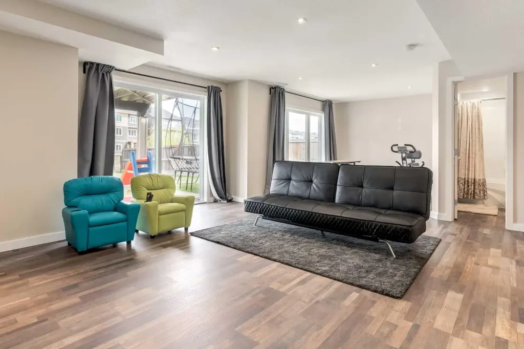 664 Luxstone Landing SW Airdrie AB T4B 3L2