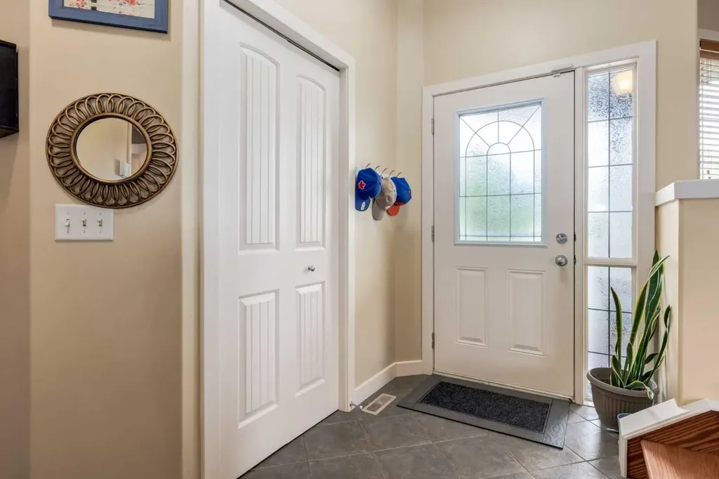 664 Luxstone Landing SW Airdrie AB T4B 3L2