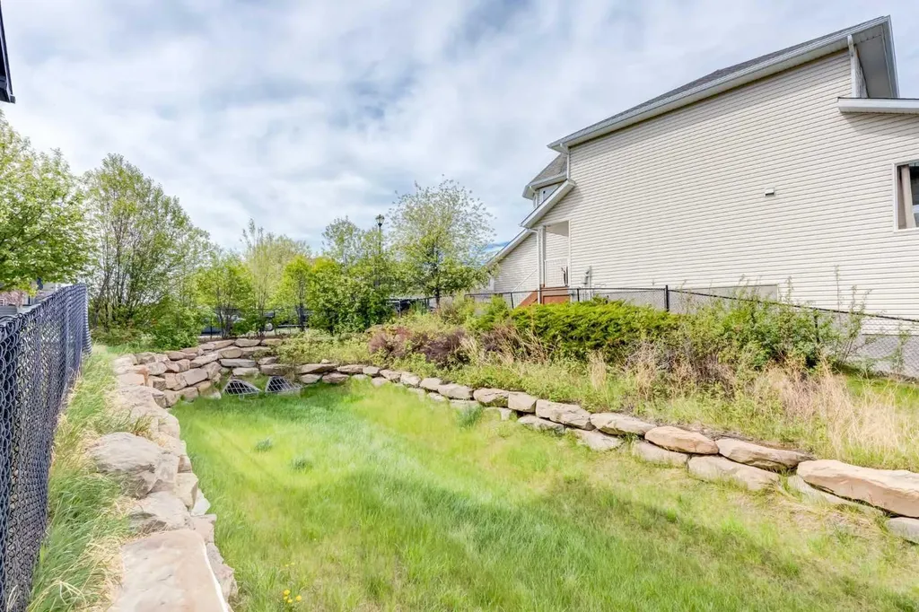 664 Luxstone Landing SW Airdrie AB T4B 3L2