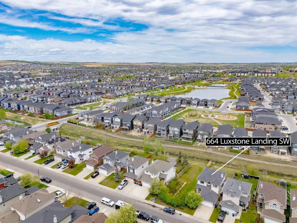 664 Luxstone Landing SW Airdrie AB T4B 3L2