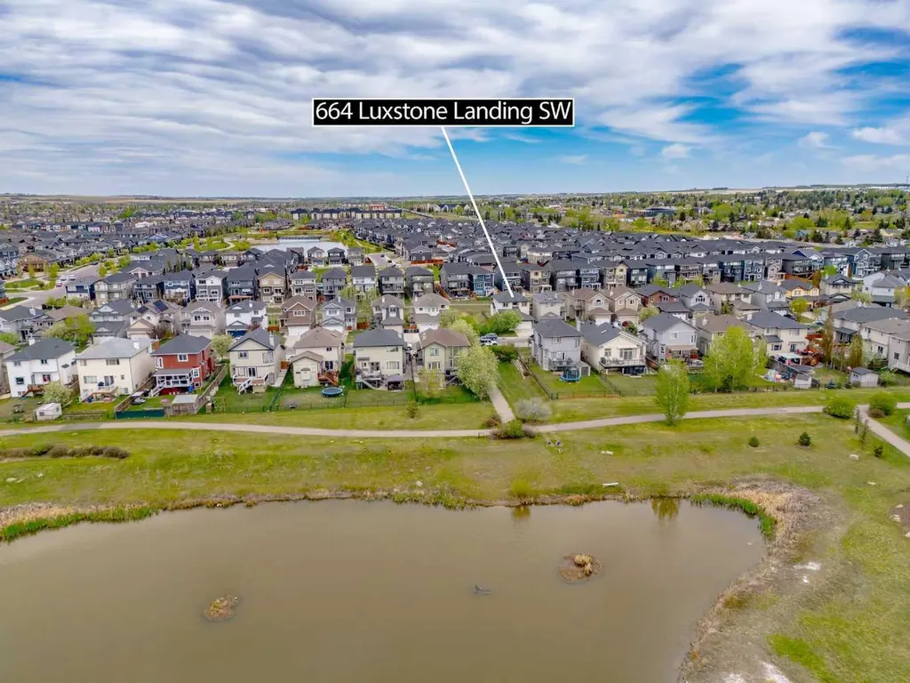 664 Luxstone Landing SW Airdrie AB T4B 3L2
