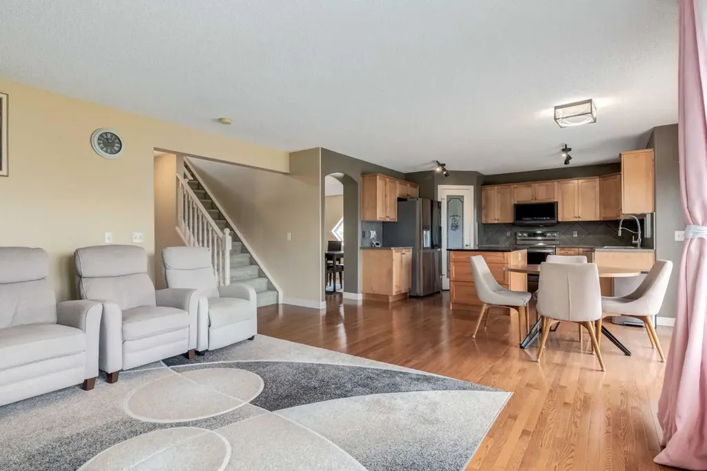 664 Luxstone Landing SW Airdrie AB T4B 3L2