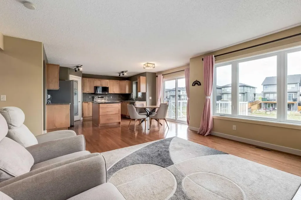 664 Luxstone Landing SW Airdrie AB T4B 3L2