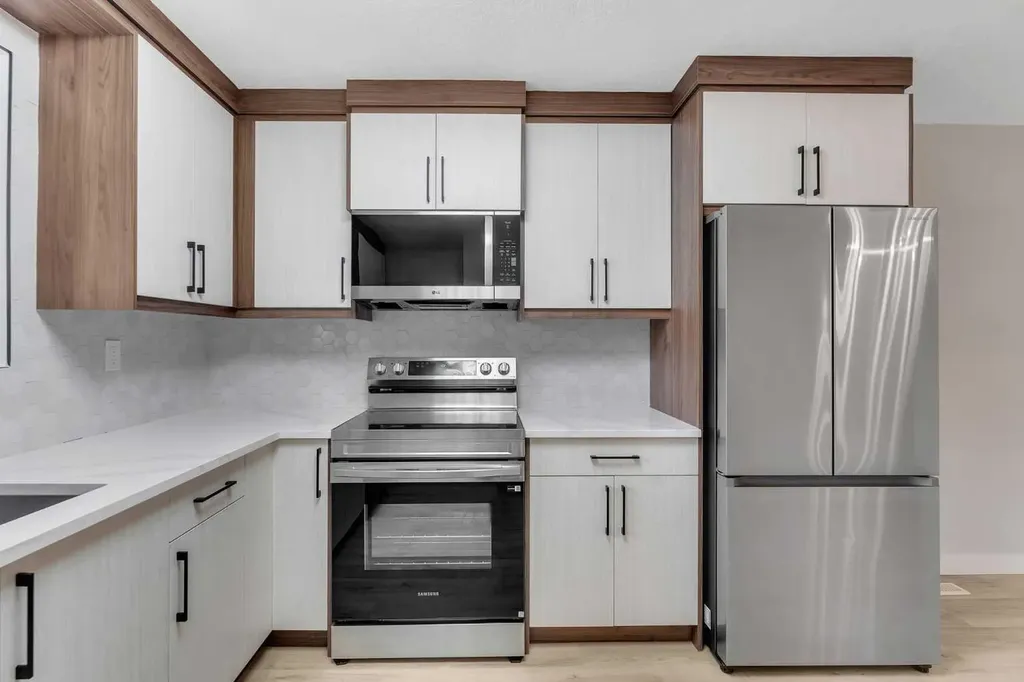 3640 Dover Ridge Drive SE Calgary AB T2B 2B4