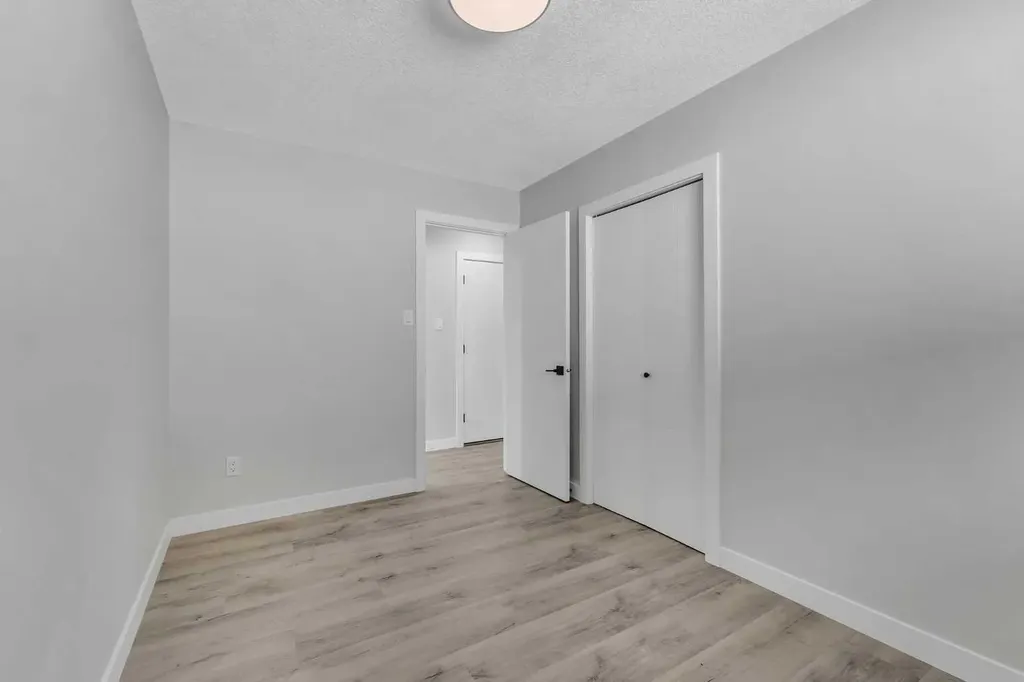3640 Dover Ridge Drive SE Calgary AB T2B 2B4