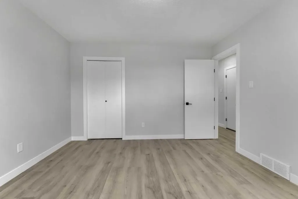 3640 Dover Ridge Drive SE Calgary AB T2B 2B4