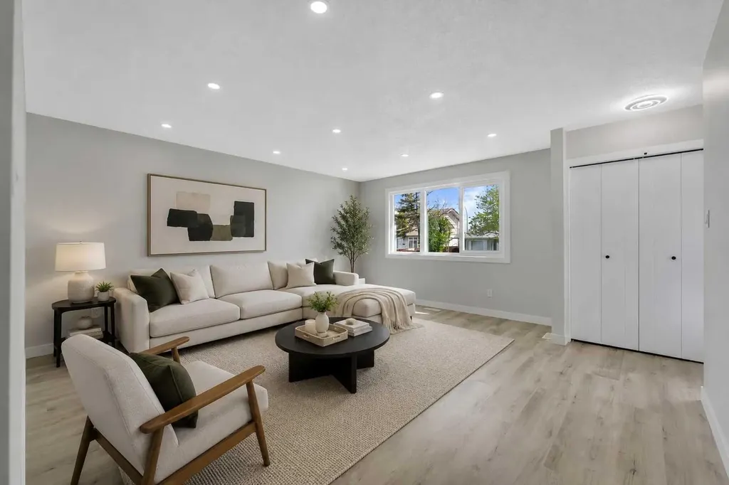 3640 Dover Ridge Drive SE Calgary AB T2B 2B4