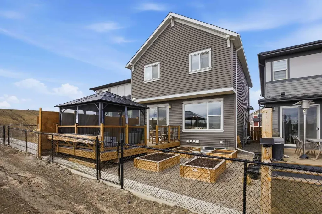 360 Calhoun Common NE Calgary AB T3P 1T2