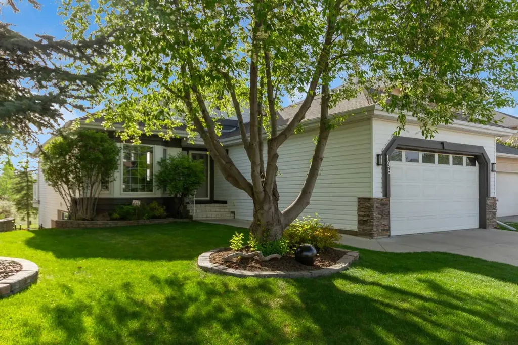 198 Douglas Woods Hill SE Calgary AB T2Z3B1