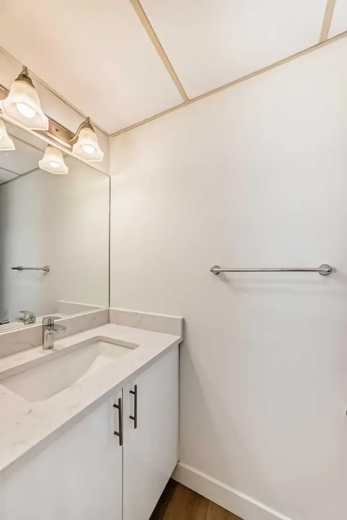 1515 Falconridge Drive NE Calgary AB T3J 1J8