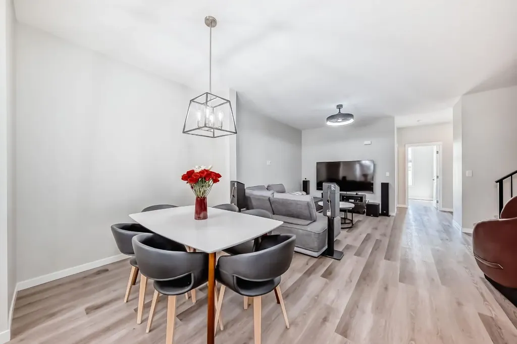 276 Belmont Boulevard SW Calgary AB T2X4W6