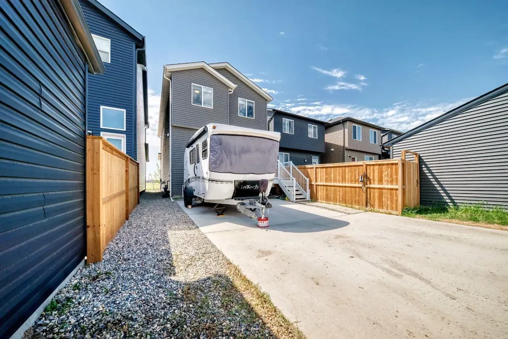 276 Belmont Boulevard SW Calgary AB T2X4W6