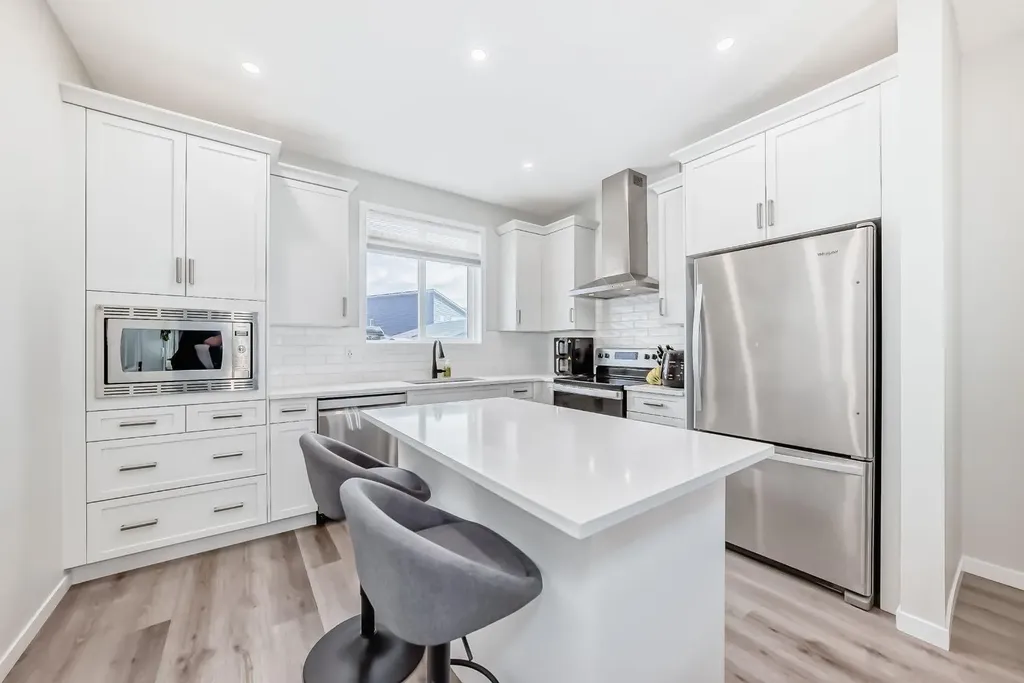 276 Belmont Boulevard SW Calgary AB T2X4W6