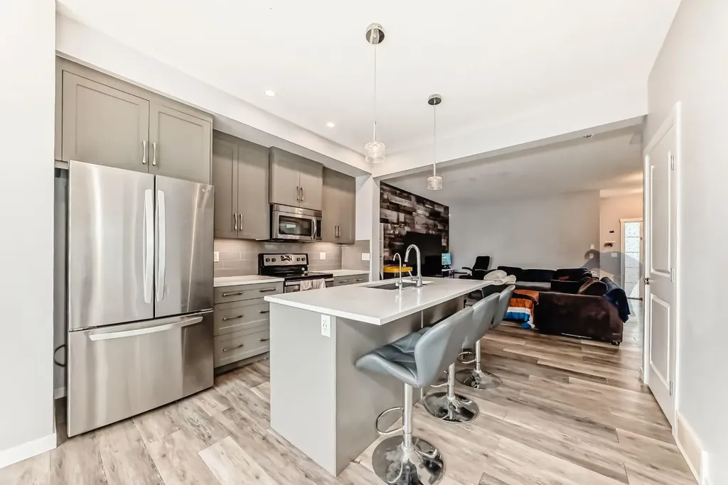 1834 Baywater Drive SW Airdrie AB T4B0B3
