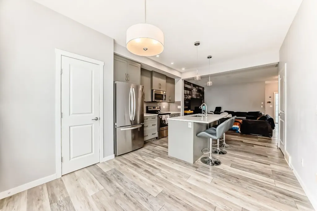 1834 Baywater Drive SW Airdrie AB T4B0B3