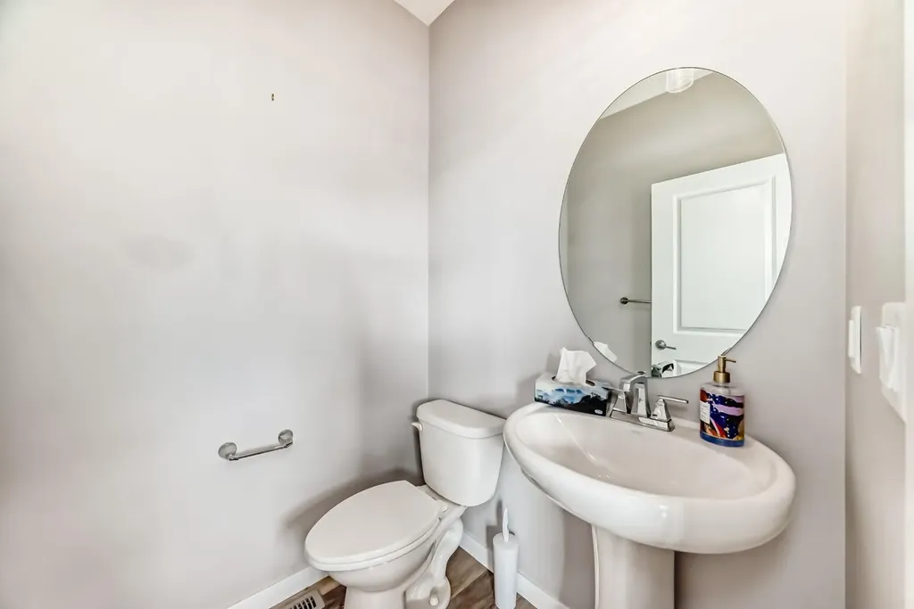 1834 Baywater Drive SW Airdrie AB T4B0B3
