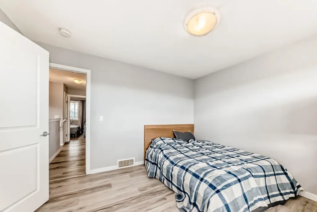 1834 Baywater Drive SW Airdrie AB T4B0B3