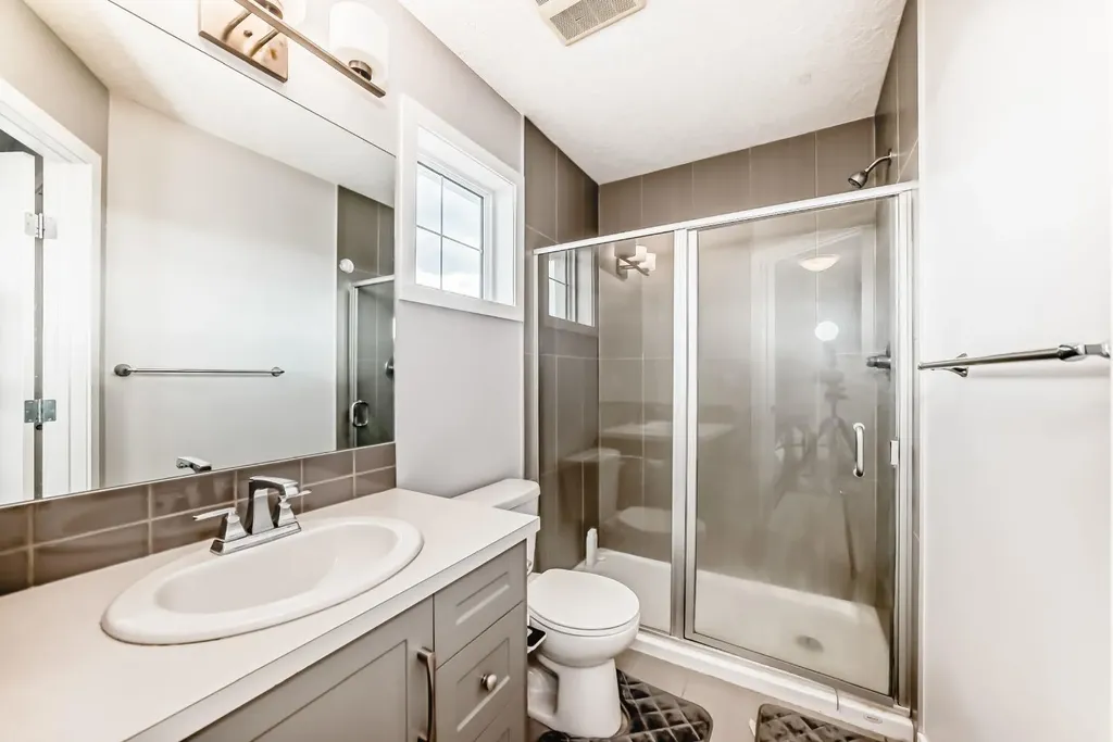 1834 Baywater Drive SW Airdrie AB T4B0B3
