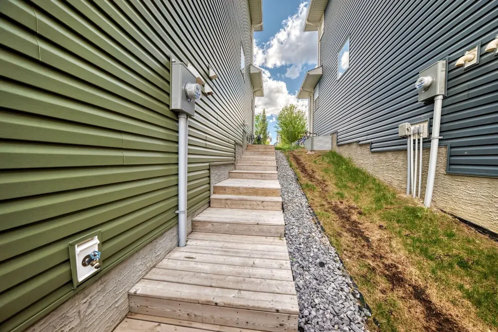 1834 Baywater Drive SW Airdrie AB T4B0B3