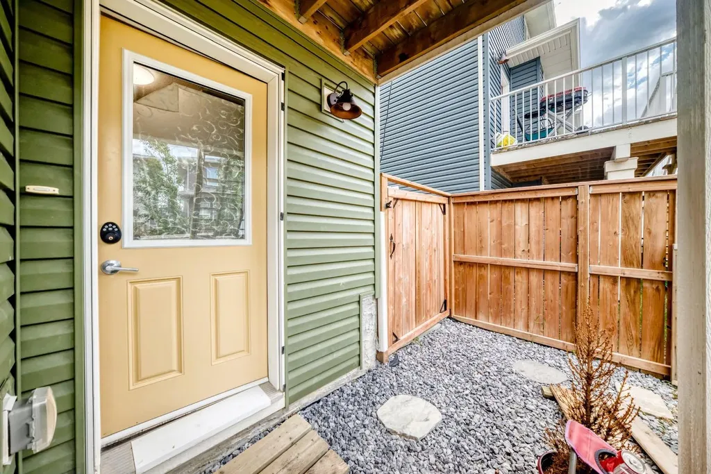 1834 Baywater Drive SW Airdrie AB T4B0B3