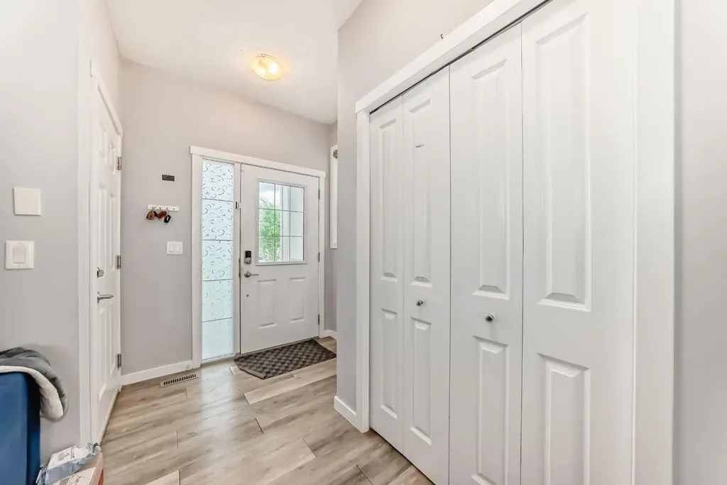 1834 Baywater Drive SW Airdrie AB T4B0B3
