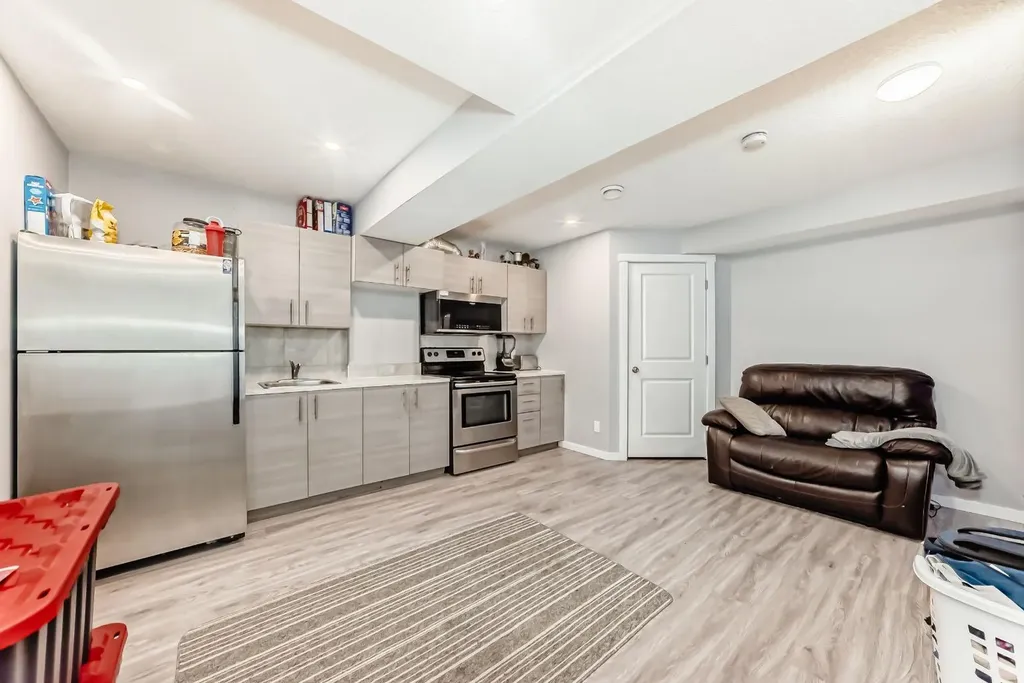 1834 Baywater Drive SW Airdrie AB T4B0B3