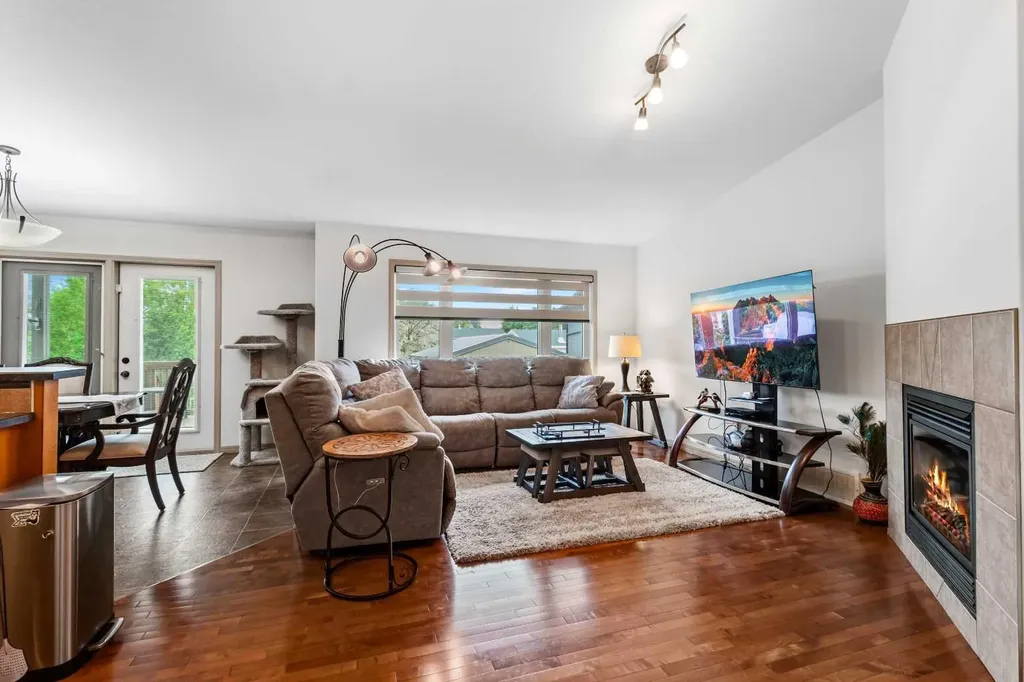 4721 58 Avenue Rimbey AB T0C 2J0