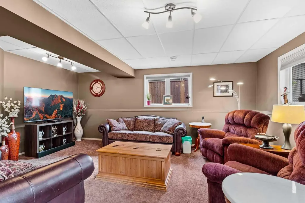 4721 58 Avenue Rimbey AB T0C 2J0