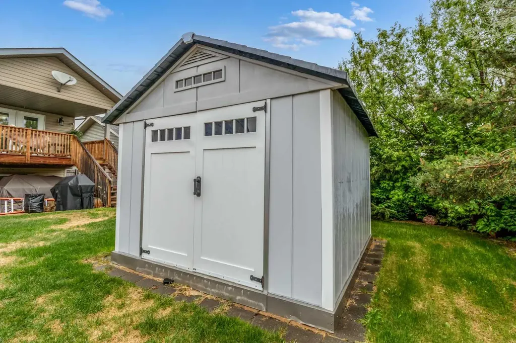 4721 58 Avenue Rimbey AB T0C 2J0