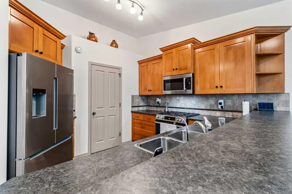 4721 58 Avenue Rimbey AB T0C 2J0
