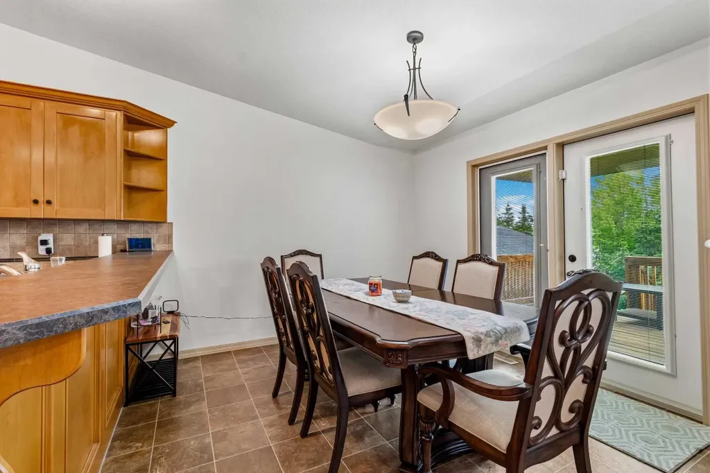 4721 58 Avenue Rimbey AB T0C 2J0