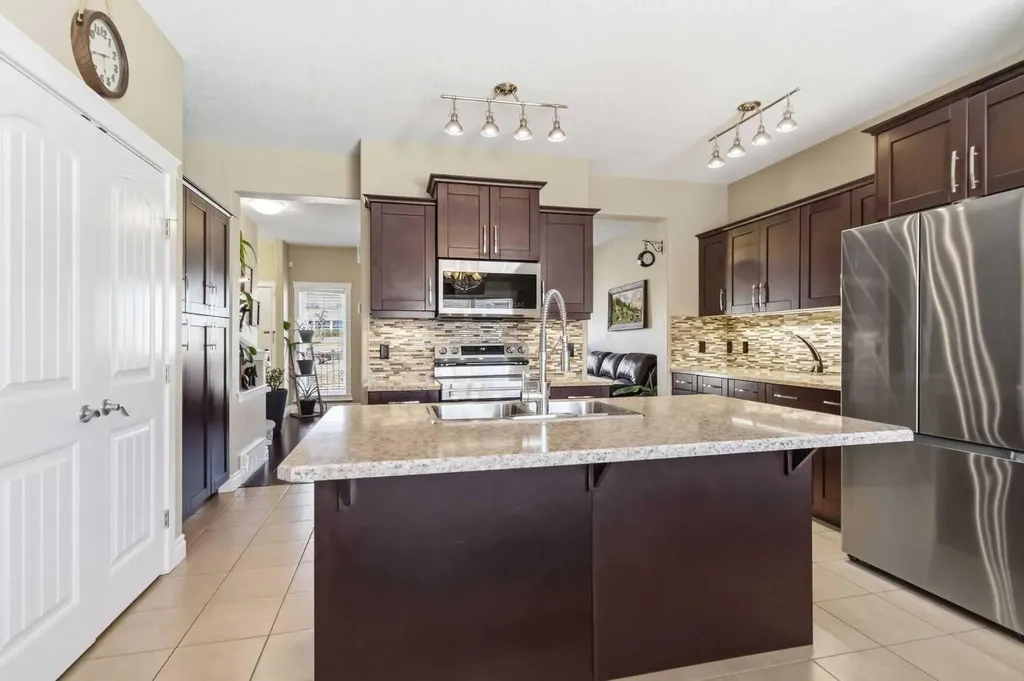 300 Sparrow Hawk Drive Fort Mcmurray AB T9K0Y6